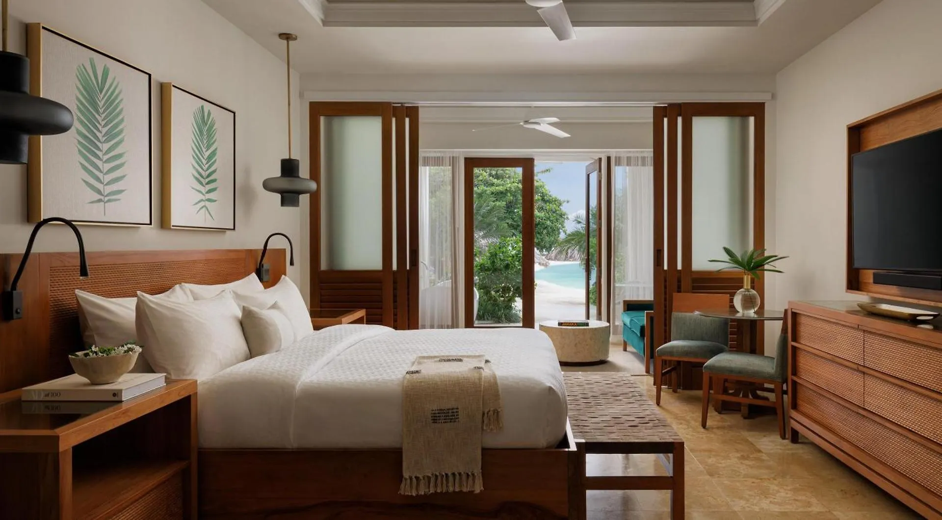 Sandals Royal Caribbean All Inclusive Resort & Private Island - Couples Only Бухта Монтего Ямайка