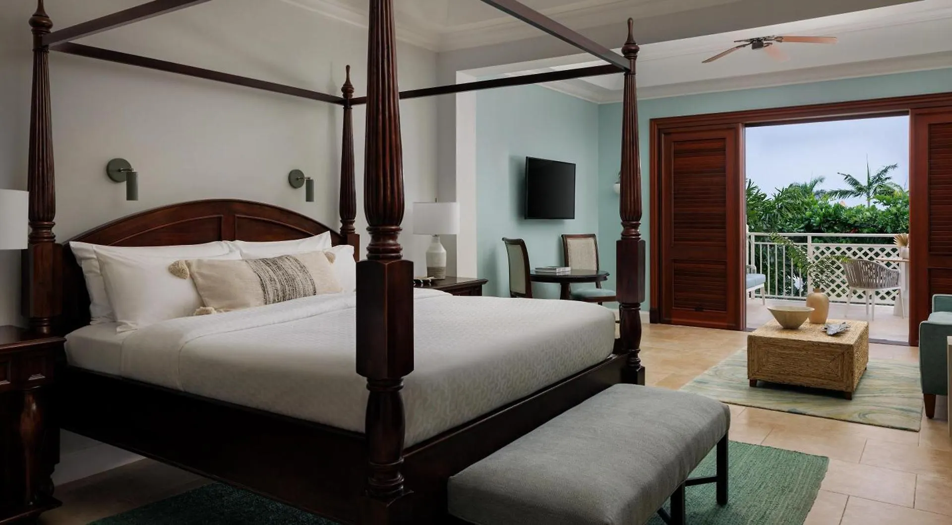 Sandals Royal Caribbean All Inclusive Resort & Private Island - Couples Only Бухта Монтего