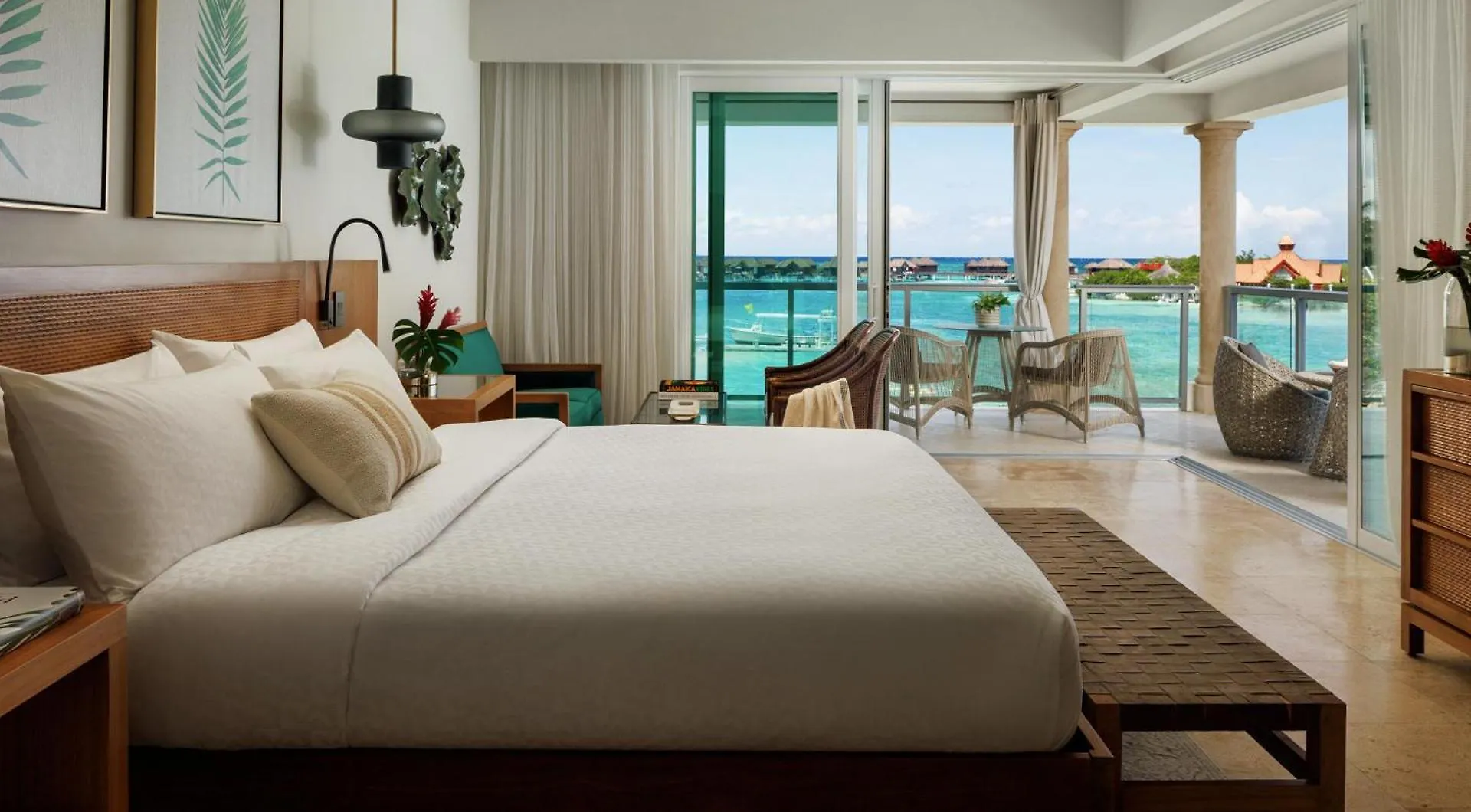 Sandals Royal Caribbean All Inclusive Resort & Private Island - Couples Only Бухта Монтего