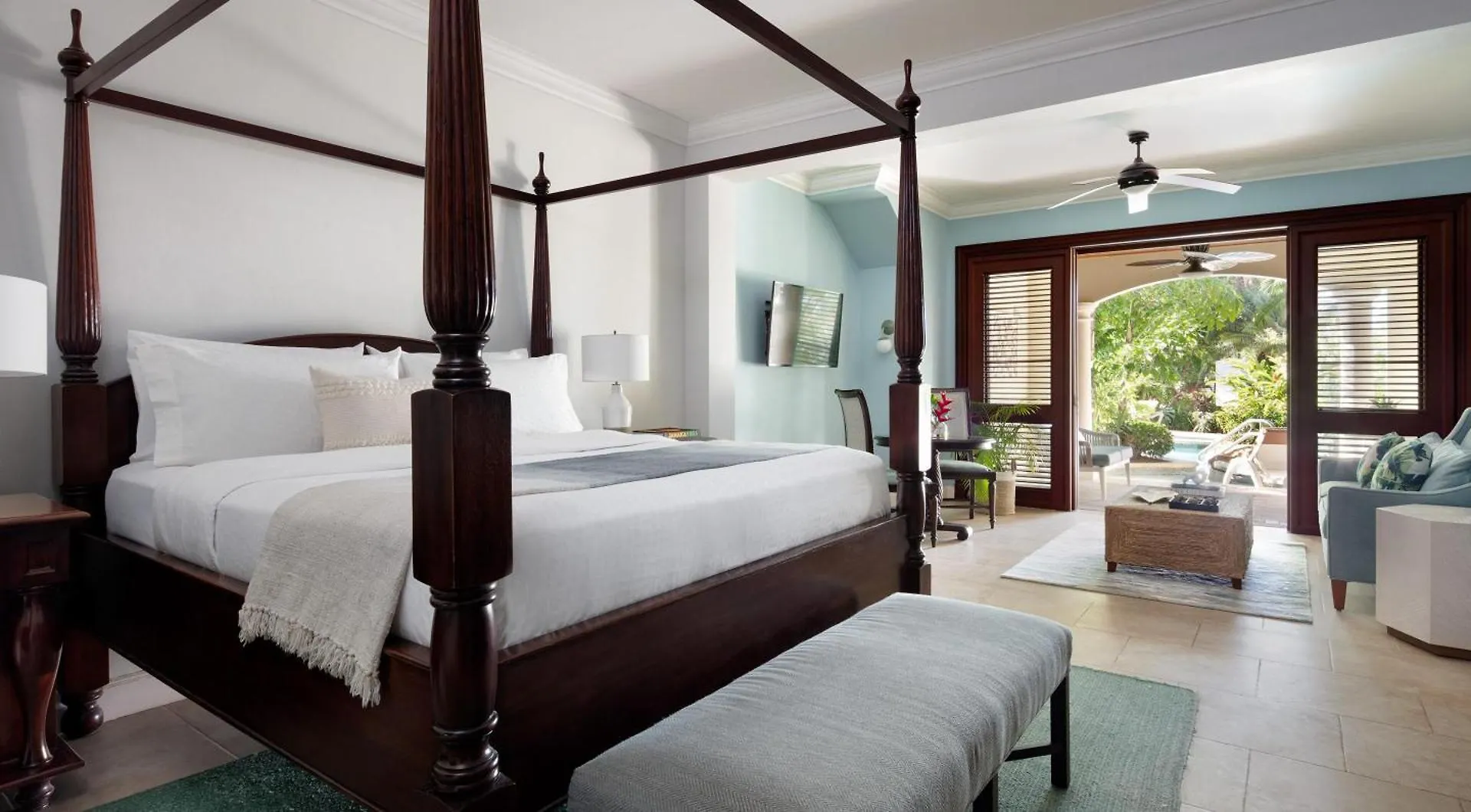 Sandals Royal Caribbean All Inclusive Resort & Private Island - Couples Only Бухта Монтего